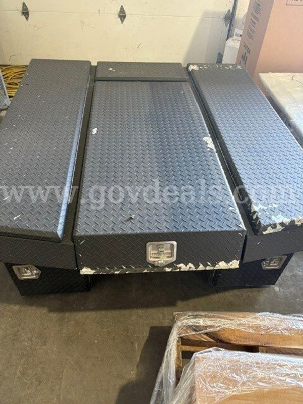 Black Diamond Plate Truck Box