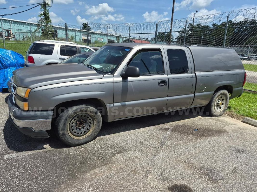 2006 Chevrolet Silverado 1500 Work Truck Ext. Cab 2WD