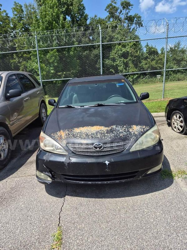 2004 Toyota Camry XLE