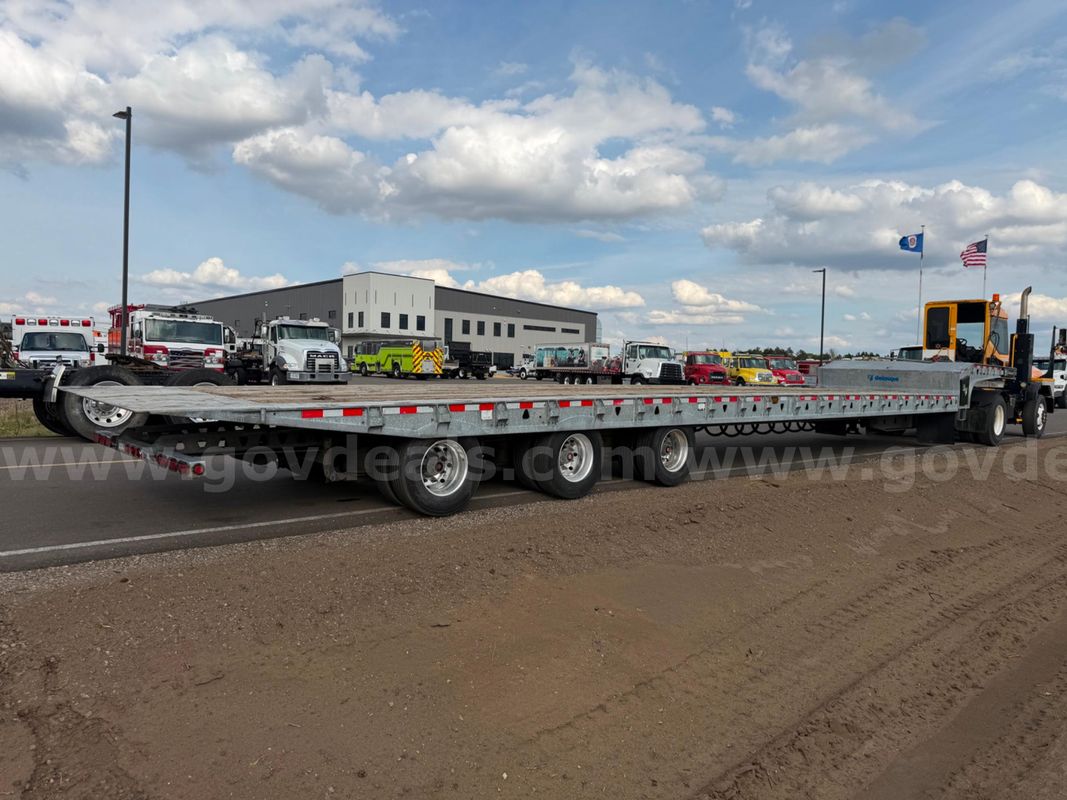 2022 DELOUPE THREE SLIDING AXLE TILT TRAILER