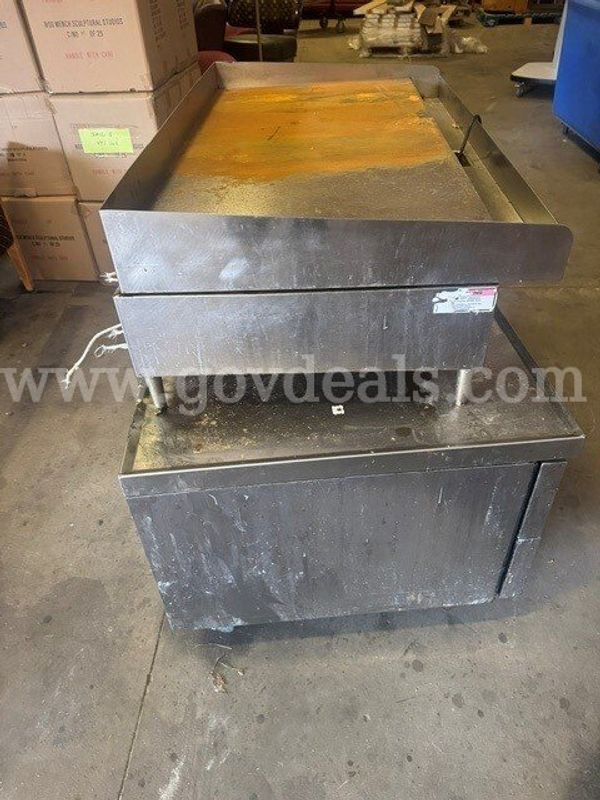 Vulcan Electric Griddle with Storage