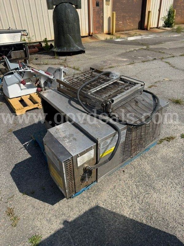 Middleby Marshall Electric Pizza Oven Conveyer and Cooler Storage