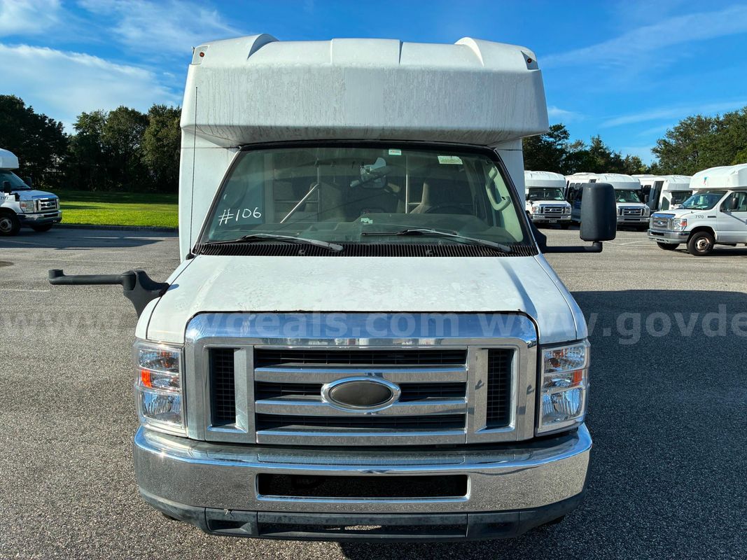 2015 Ford Econoline Cutaway WCL Equipped