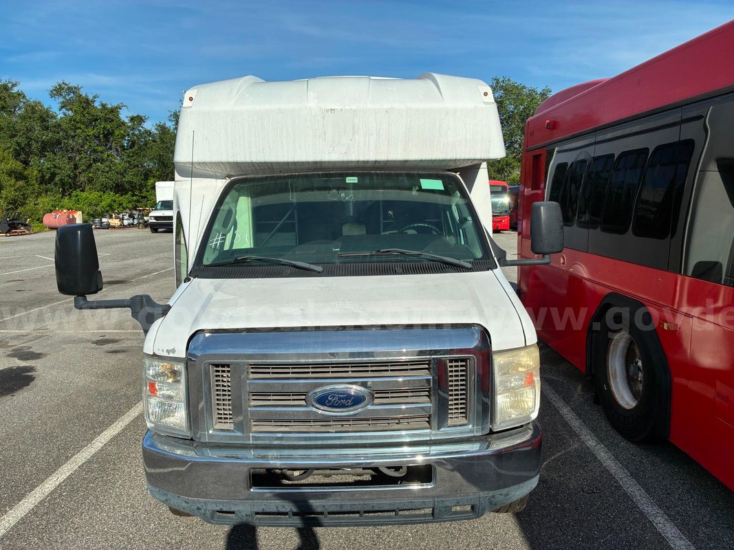2017 Ford Econoline Cutaway WCL Equipped