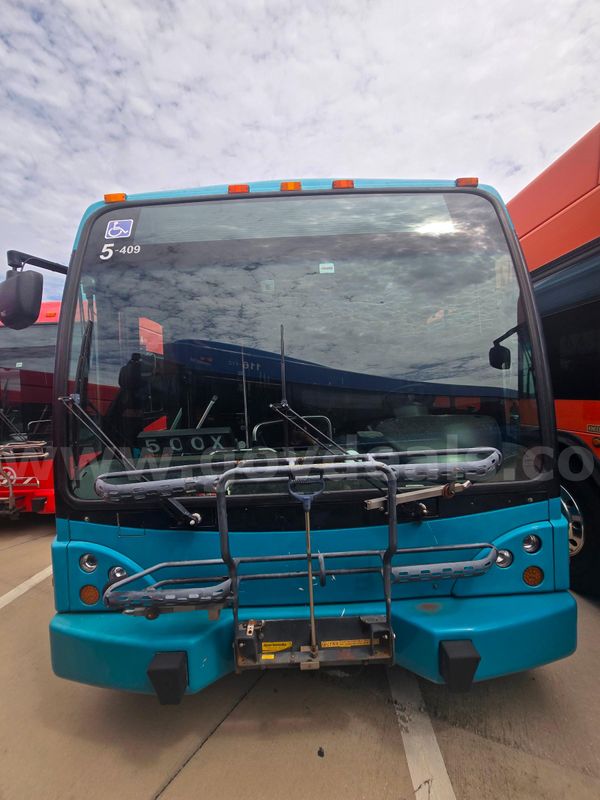 2009 40' Gillig Low Floor Diesel Bus