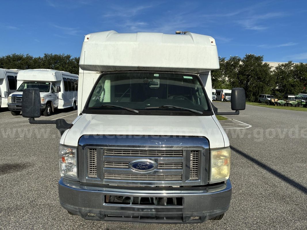 2015 Ford Econoline Cutaway WCL Equipped