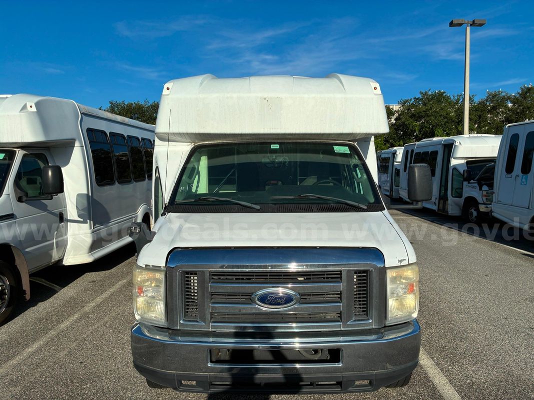 2017 Ford Econoline Cutaway WCL Equipped