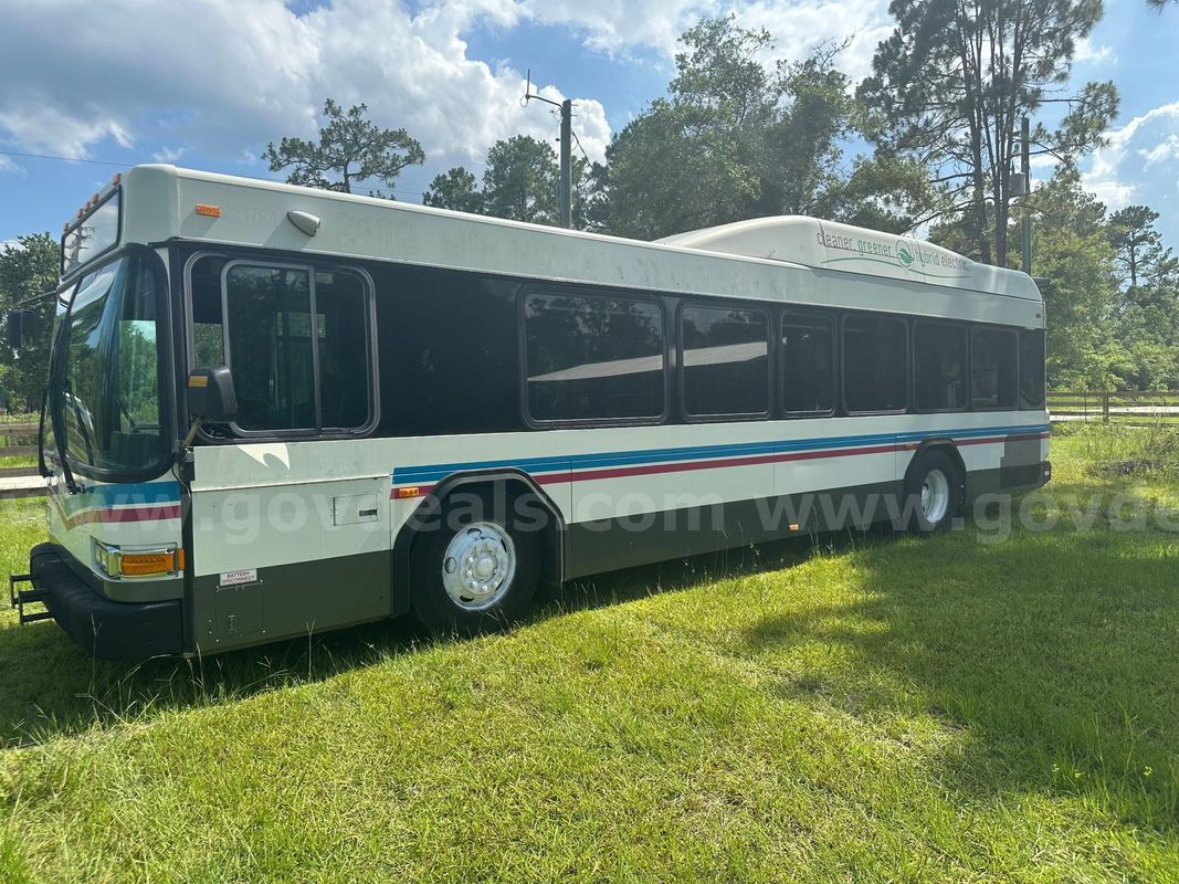 2013 Gillig Low Floor BUS