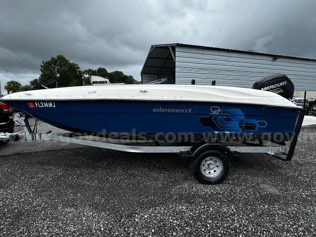 2017 Bayliner Element E18