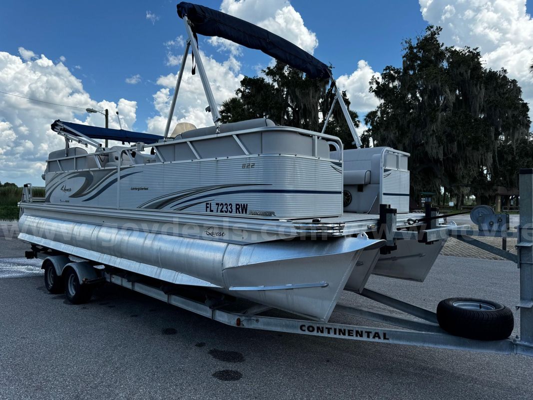 2019 Apex Quest Tritoon