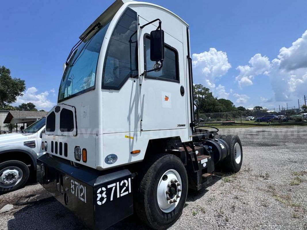 2017 Auto Car XSpotter Capacity Truck