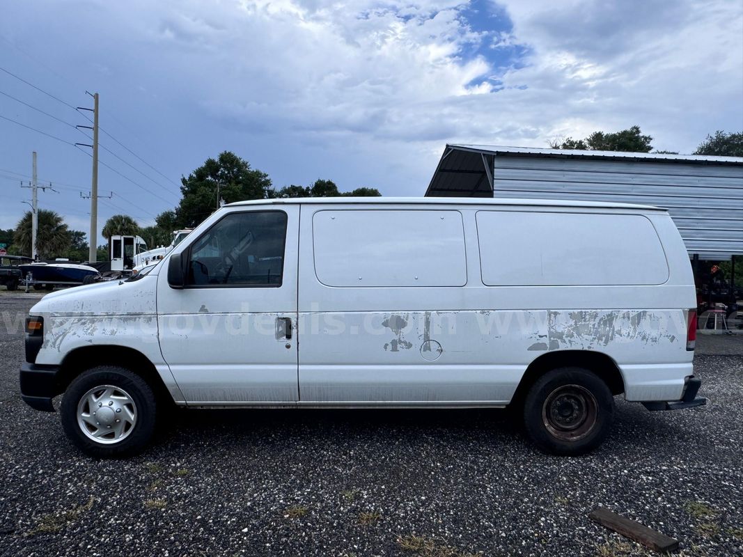 2014 Ford Econoline E-150 XLT