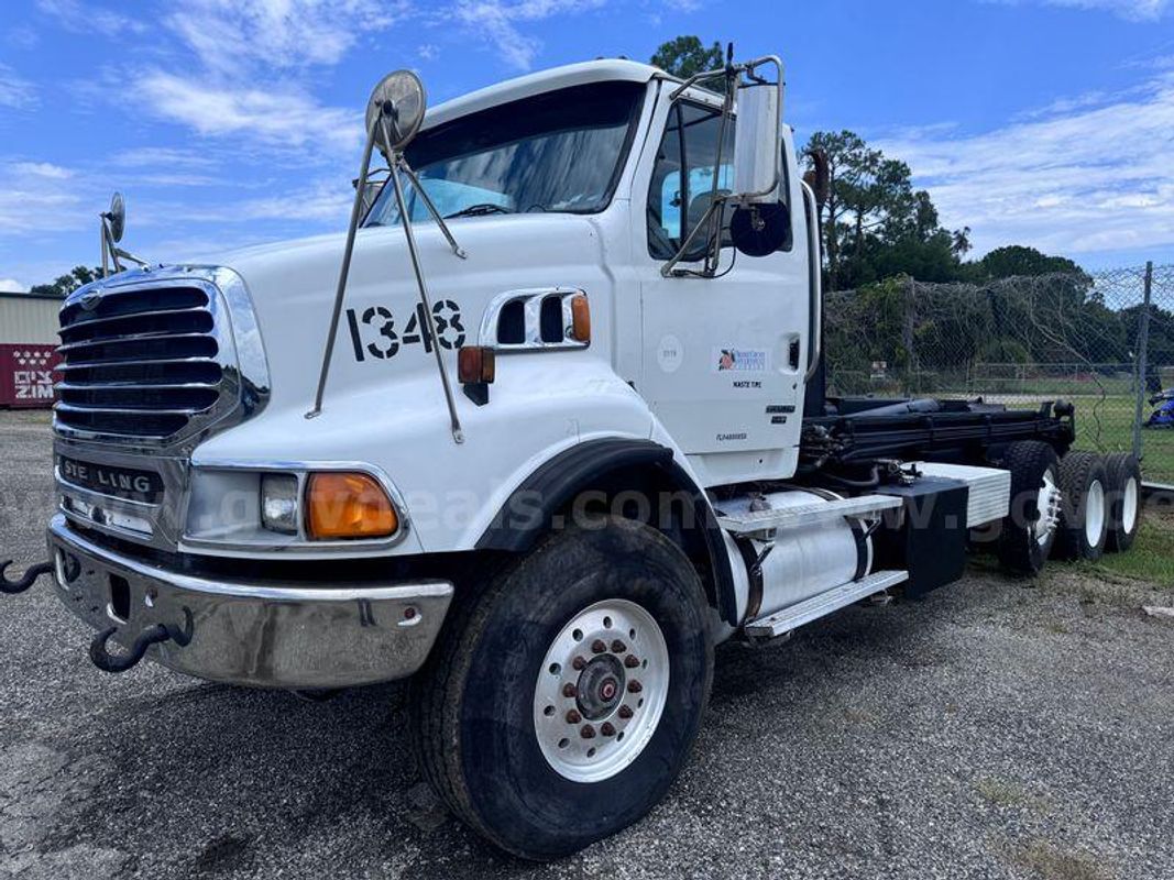 2008 Sterling LT9500 Hook Lift Truck