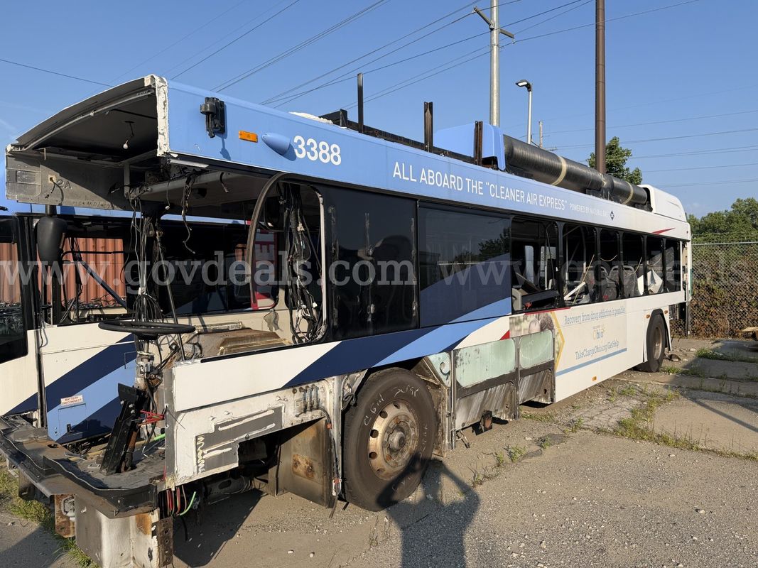 (RTA # 3388) 1 Obsolete (Non-Operational) Gillig Transit Coach "SOLD AS SCRAP ONLY"