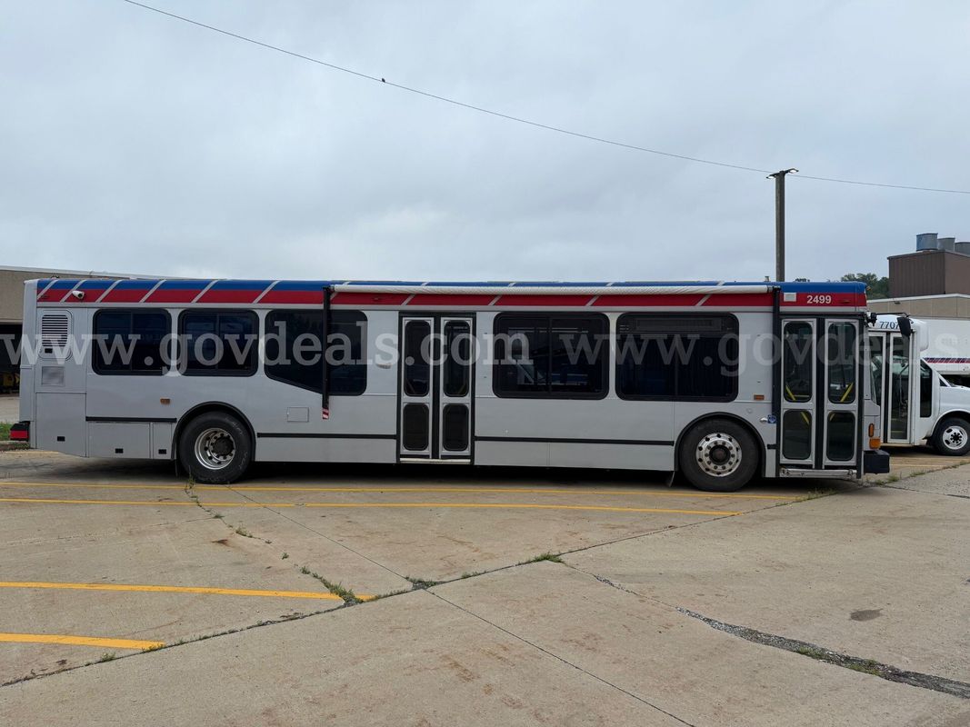 (RTA # 2499) 1 Obsolete (Non-Operational) NABI Transit Coach Sold As Scrap Only