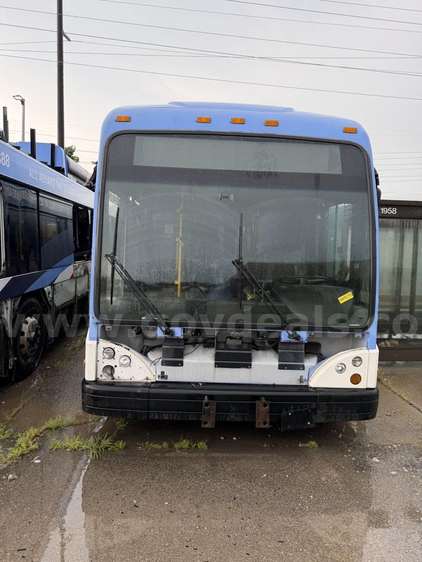 (RTA # 3326) 1 Obsolete (Non-Operational) Gillig Transit Coach "SOLD AS SCRAP ONLY"