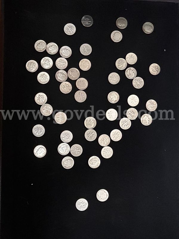 Silver Coin Collection, Eisenhower Dollars, Kennedy Half Dollars & Collector Tokens