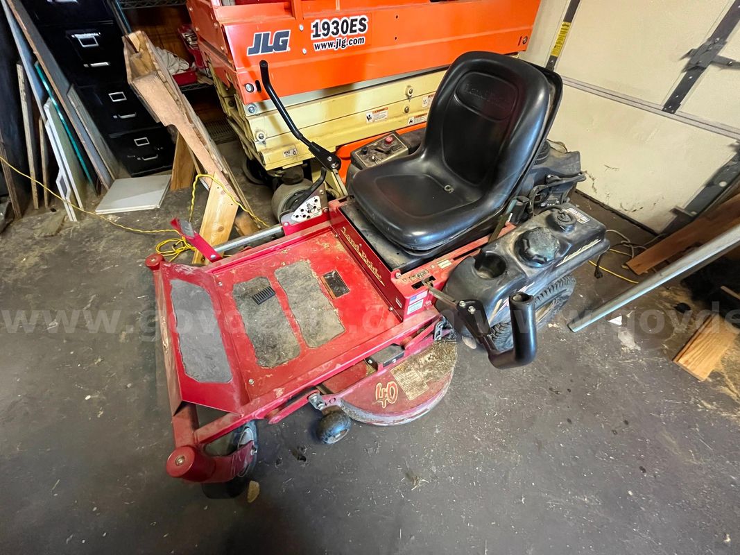 Land Pride ZST 40" Zero Turn Mower