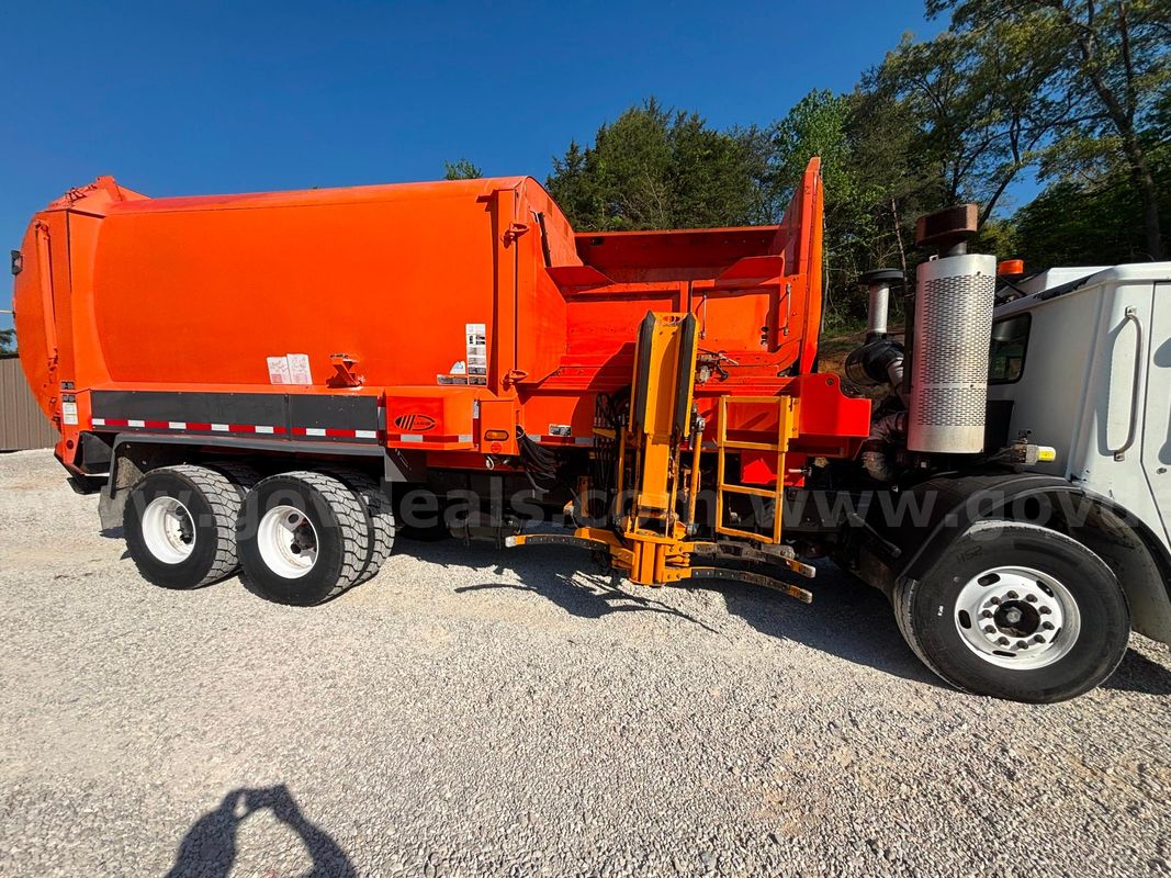 2010 Mack LEU600