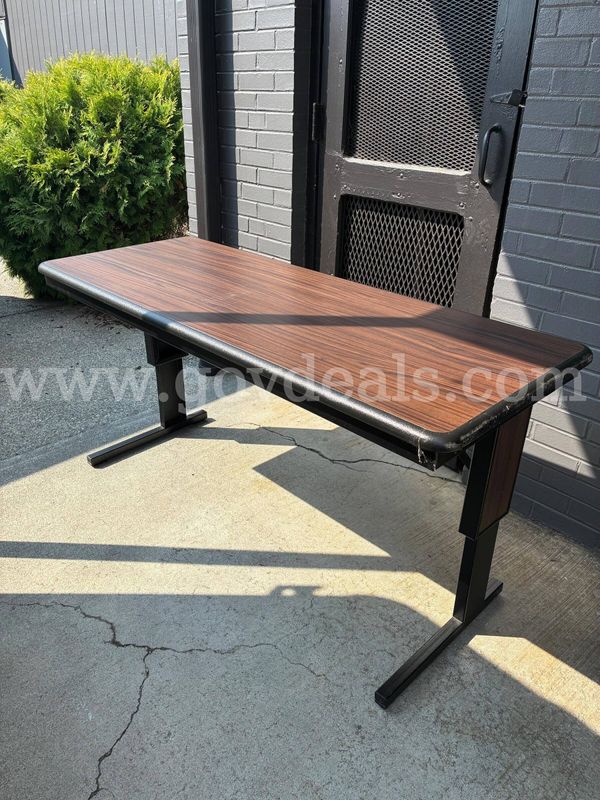 Lot of 47 4ft folding tables