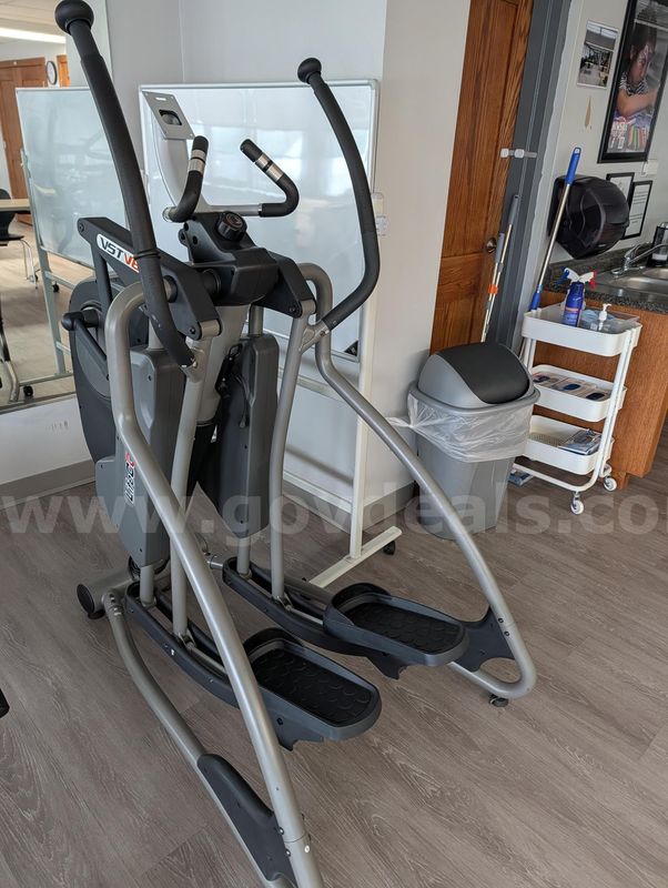 Life Core VST-V8 Elliptical