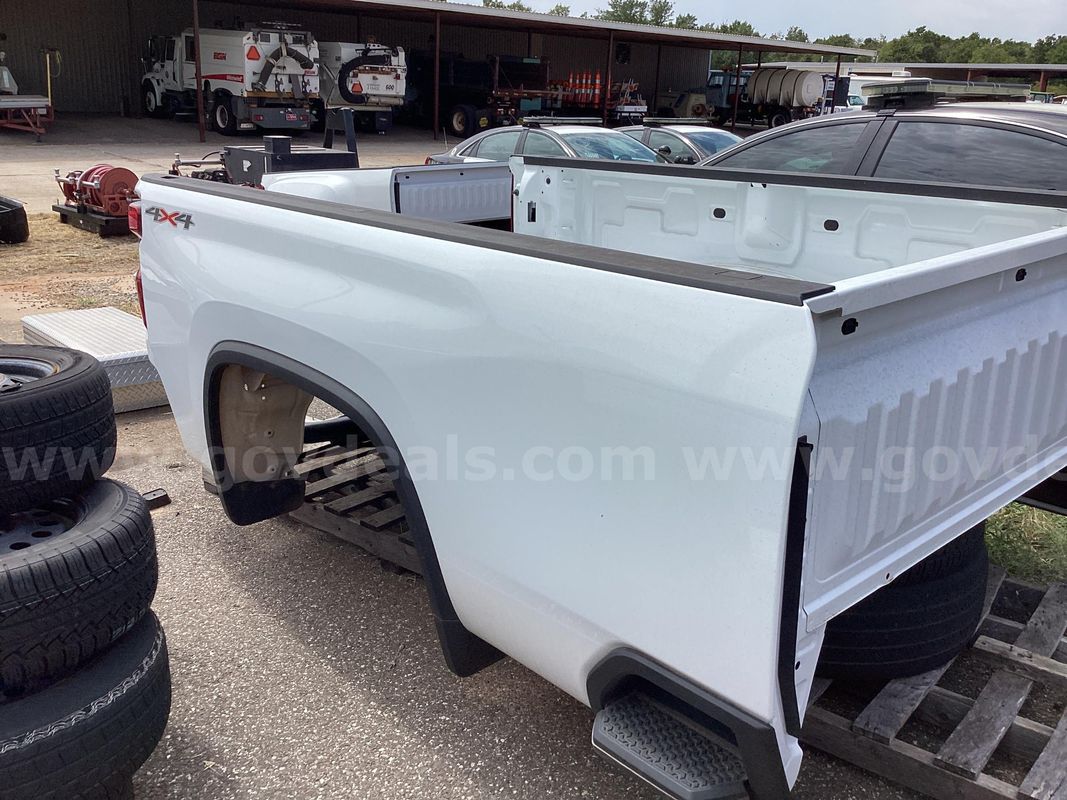 2020 to 2026 Chevrolet - Truck Bed