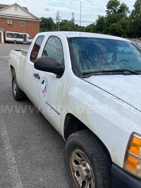 2009 Chevrolet Silverado 1500 Work Truck Ext. Cab Std. Box 4WD