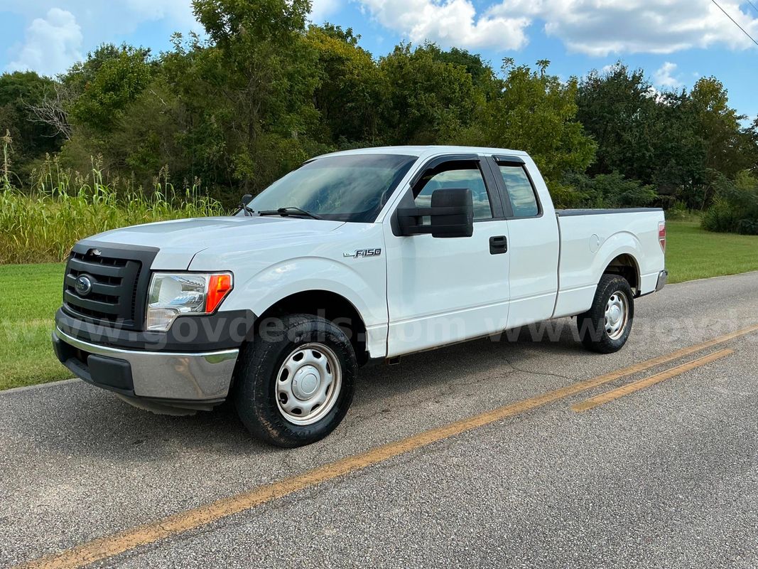 2011 Ford F-150 XL SuperCab 6.5-ft. Bed 2WD