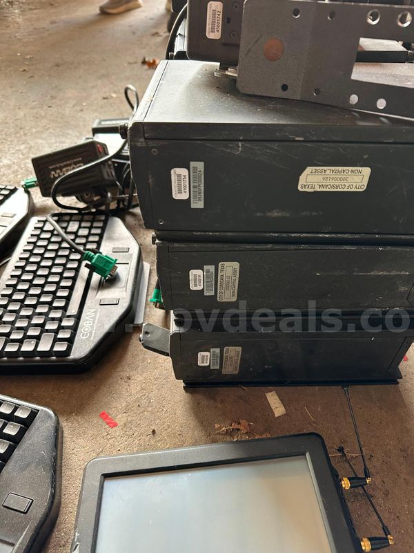 CobanTitan Screen Monitor, Cameras and Radios