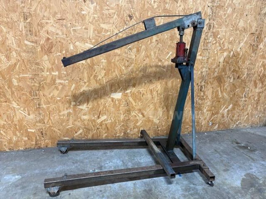 Engine Hoist + Strut Spring Compressor + Reel lights