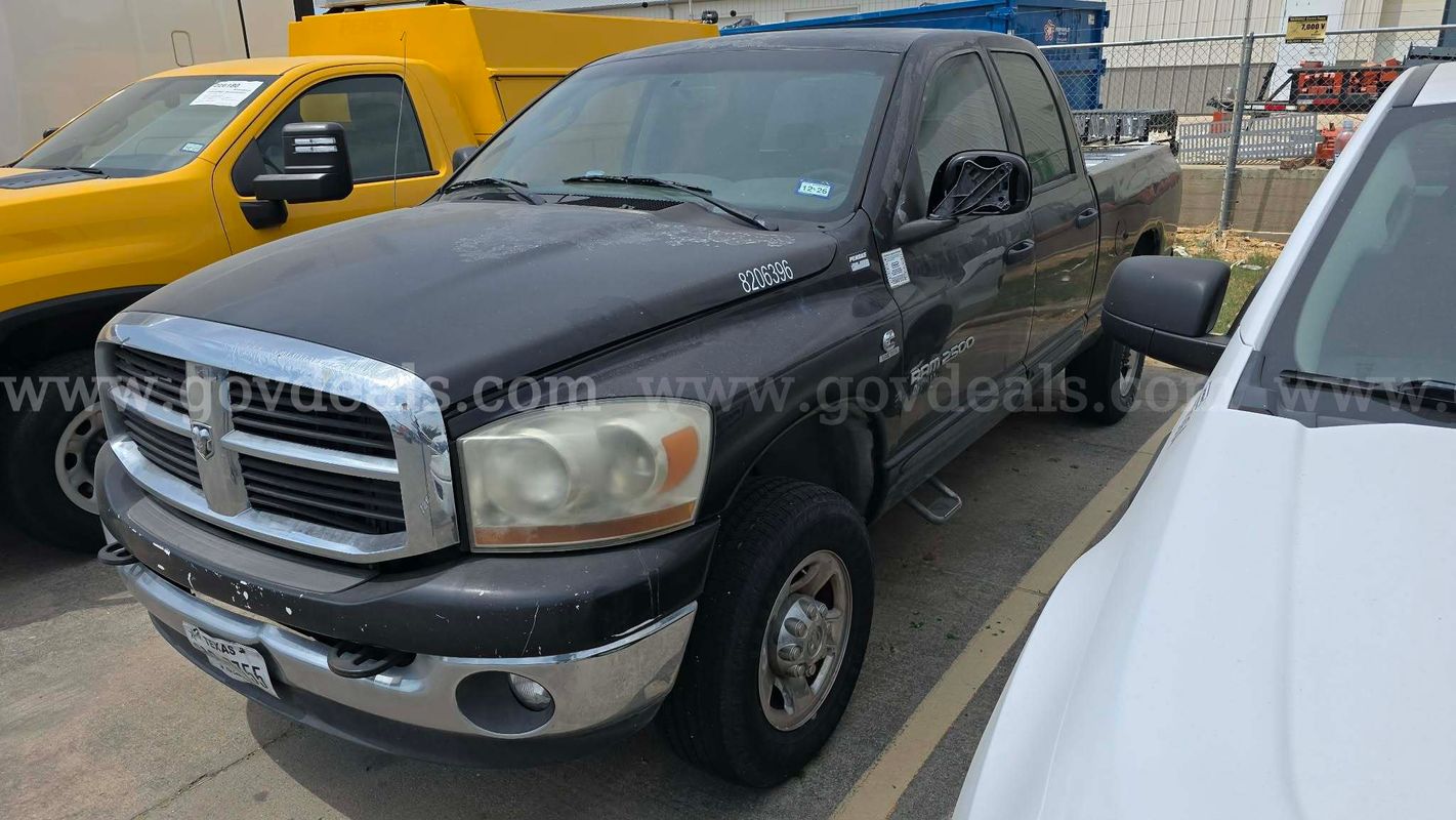 2006 RAM 2500 4x4 Crew Cab Pickup-Inoperable
