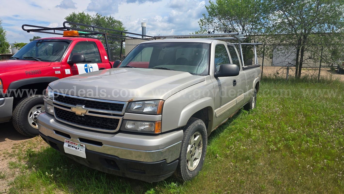 2007 Chevrolet Silverado Z71 4x4 Extended Cab Pickup-Inoperable