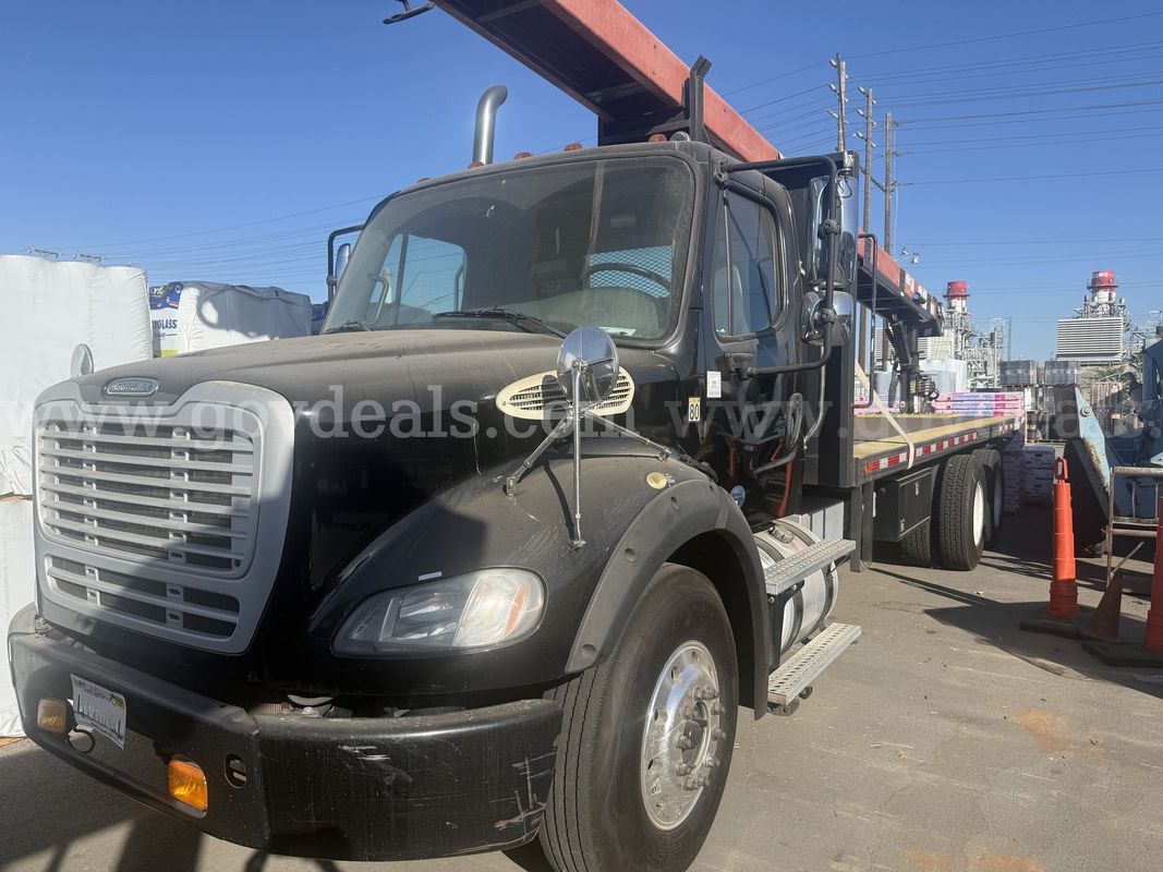 Cleasby FBR Roofing Conveyor Mtd on 2014 Freightliner M2 112 T/A Flatbed