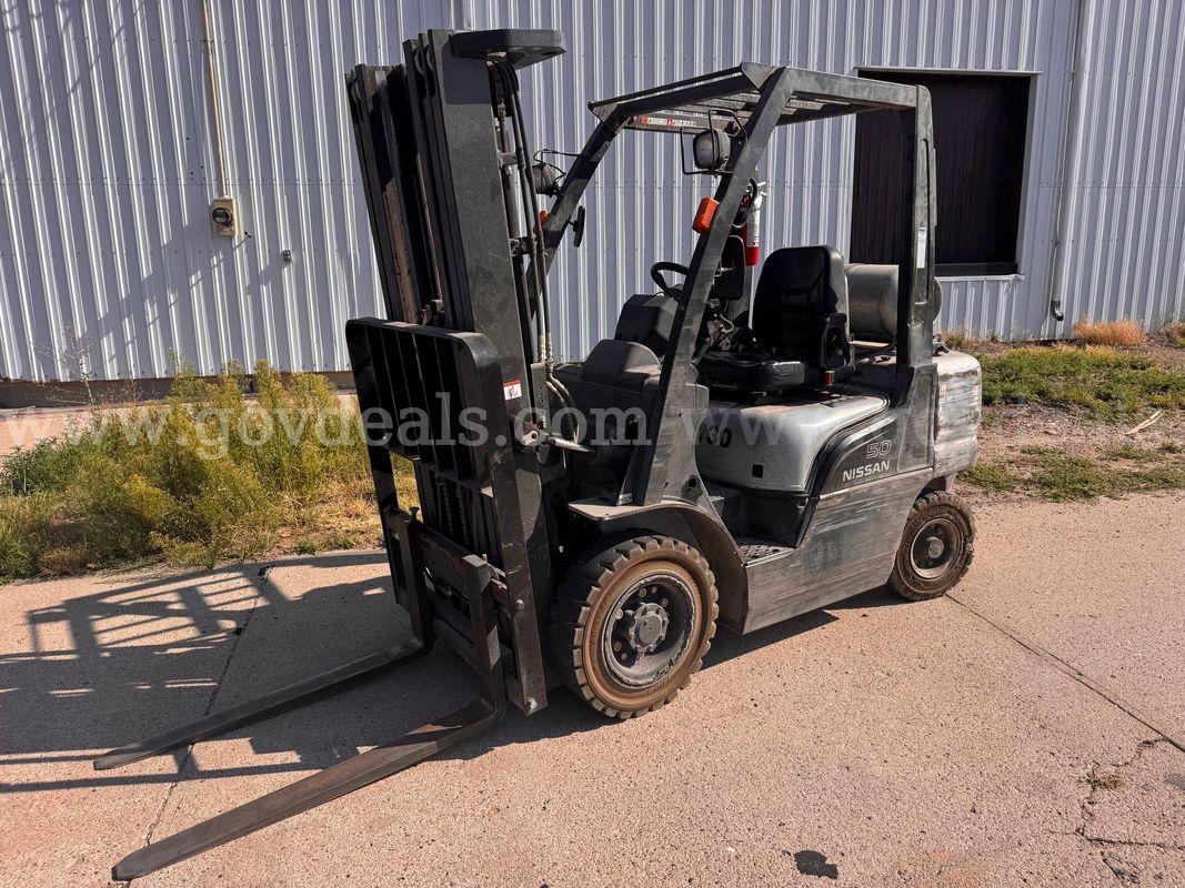2007 Nissan PF50LP Pneumatic Tire Forklift