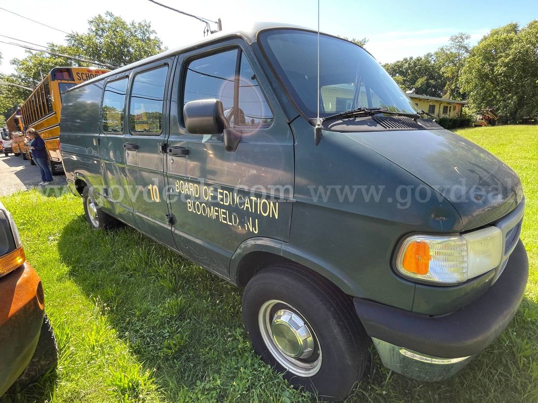 1996 Dodge Ram Van 2500