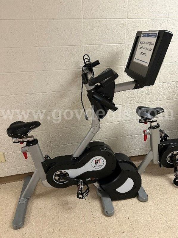 S3u Upright Expresso Bike - software expired; updates not available (3 of 4)