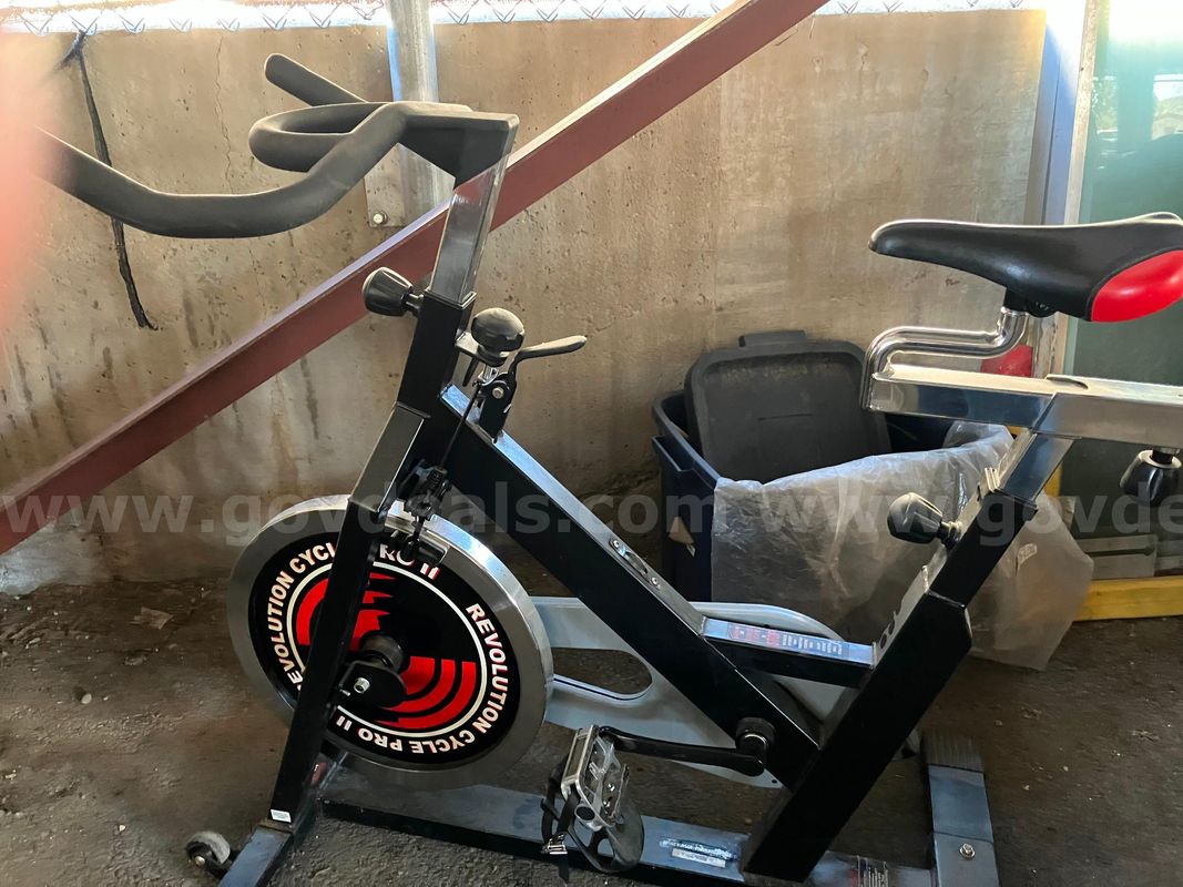 THREE REVOLUTION CYCLE PRO II EXCERCISE BIKES