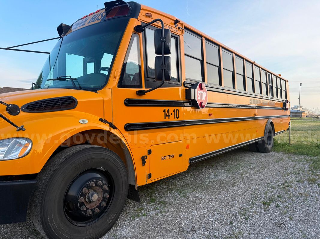 2016 Freightliner B2 Bus Chassis
