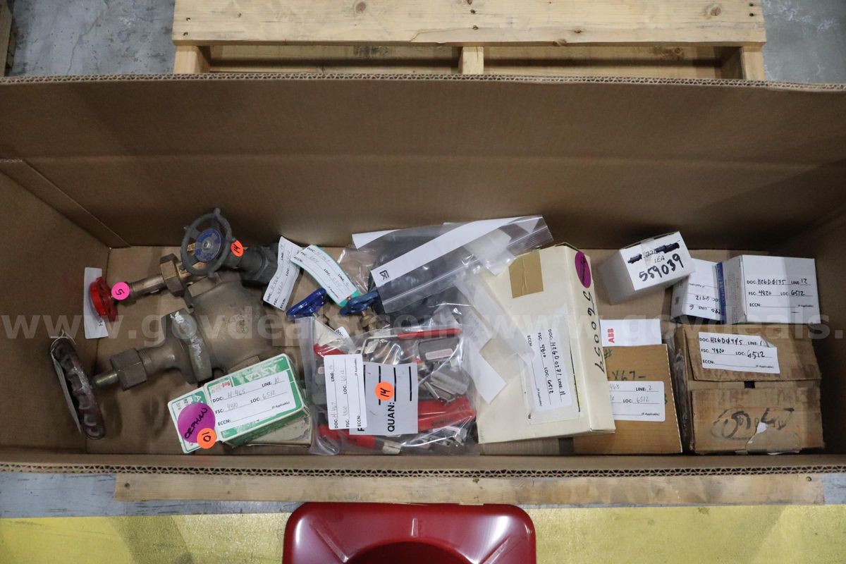 Lot of Various valves