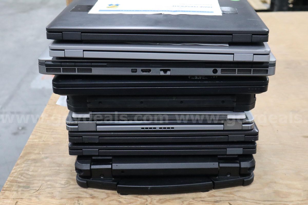 Lot = Various Laptops (9)