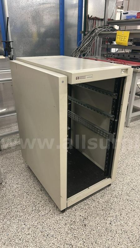 Hewlett Packard Metal Equipment Cabinet, Model C2786-60005