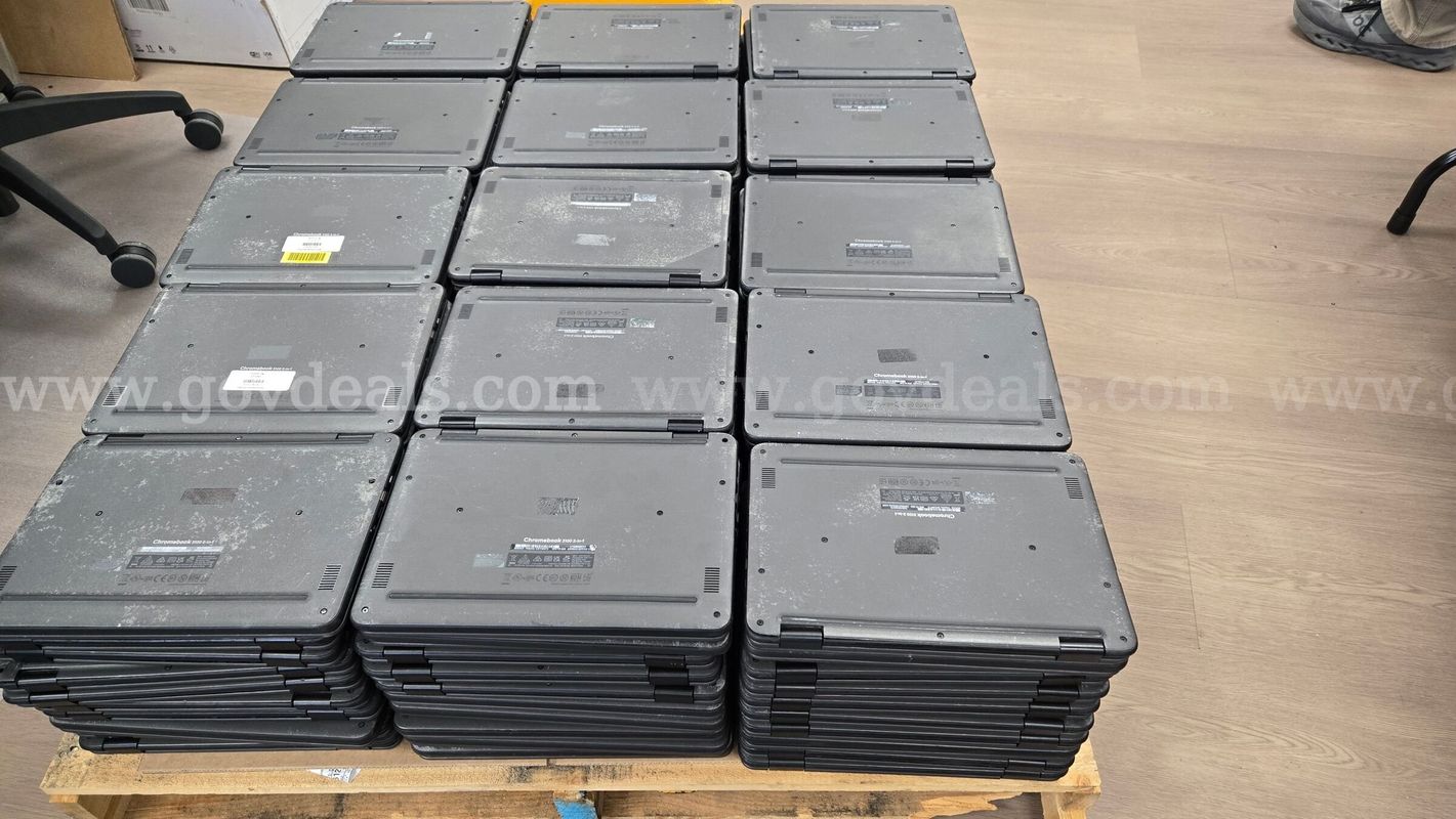 One (1) Pallet of 150 Dell Chromebooks for Parts and Repair Only