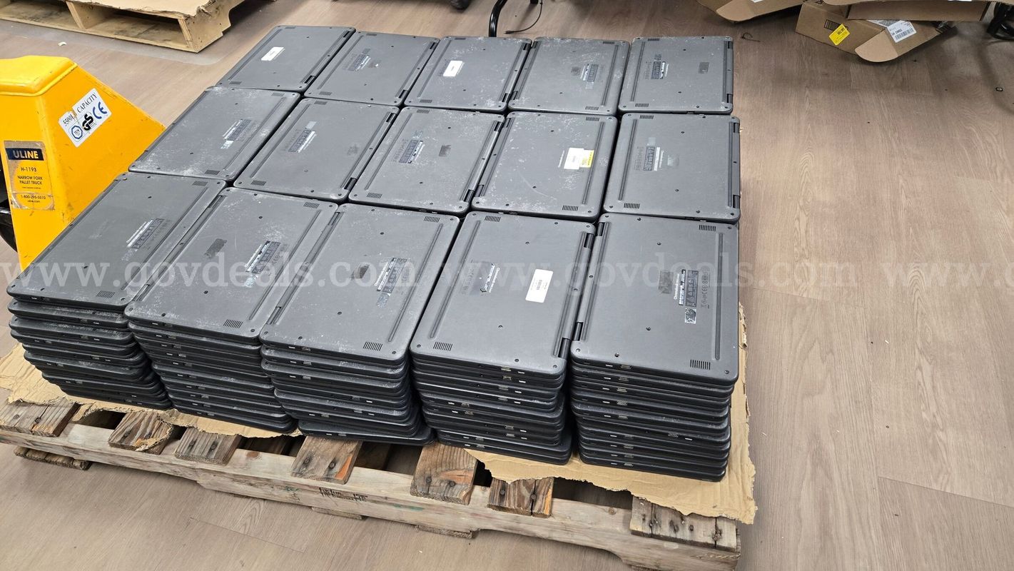 One (1) Pallet of 150 Dell Chromebooks for Parts and Repair Only