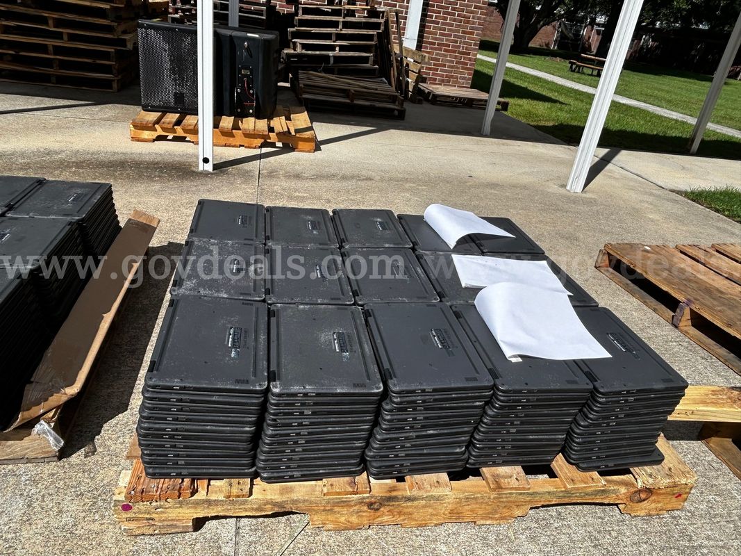 Lot of 450 Dell Chromebooks for Parts and Repair Only