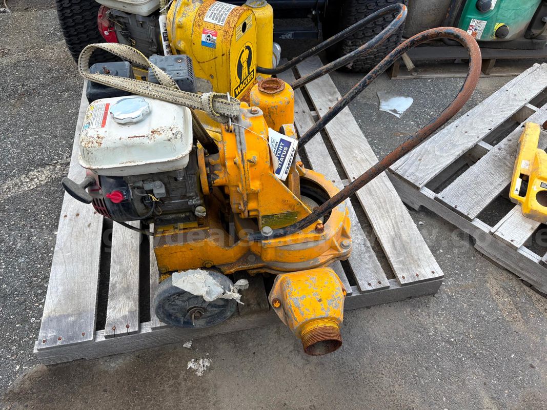 Walker Neuson Trash/Water Pump