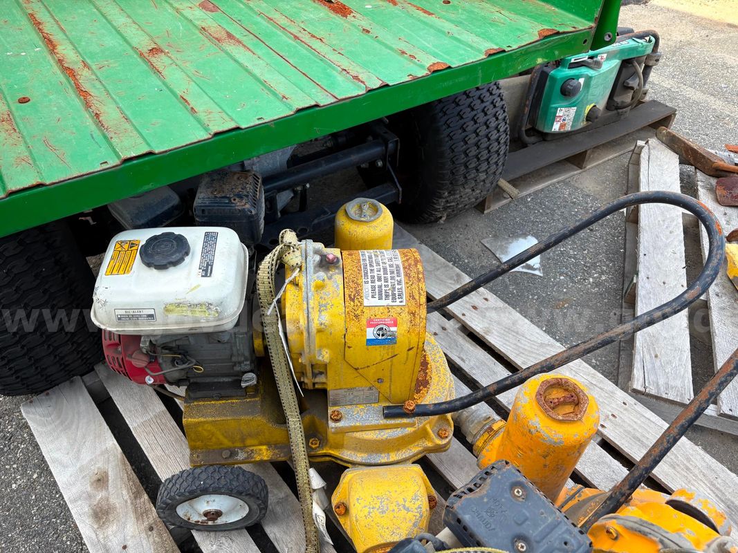 Walker Neuson Trash/Water Pump
