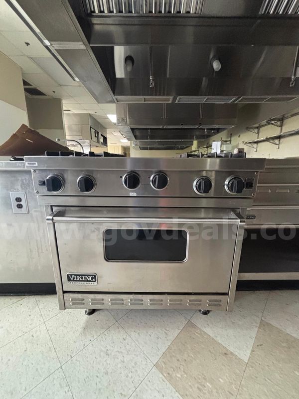 Viking 4 Burner Gas Stove/Oven