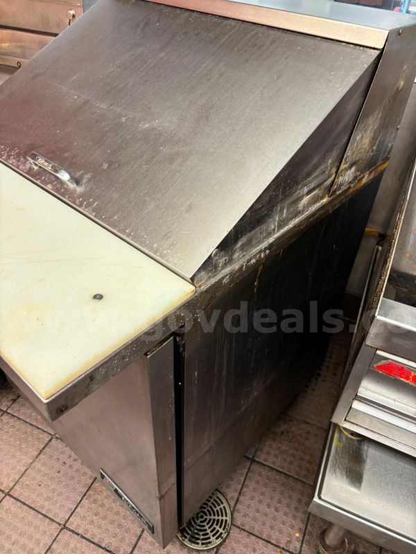 COLD PREP COOLER (1 of 4)