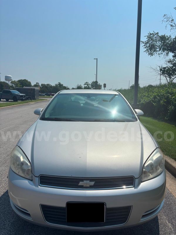 2008 Chevrolet Impala, 52896mi | V683 SCOTT AFB LP