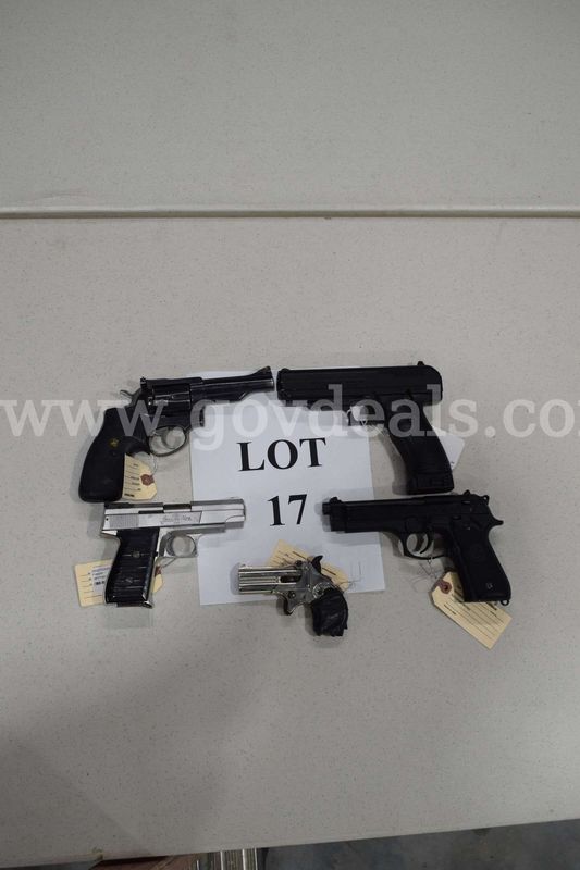 5 Handguns - Lot 17
